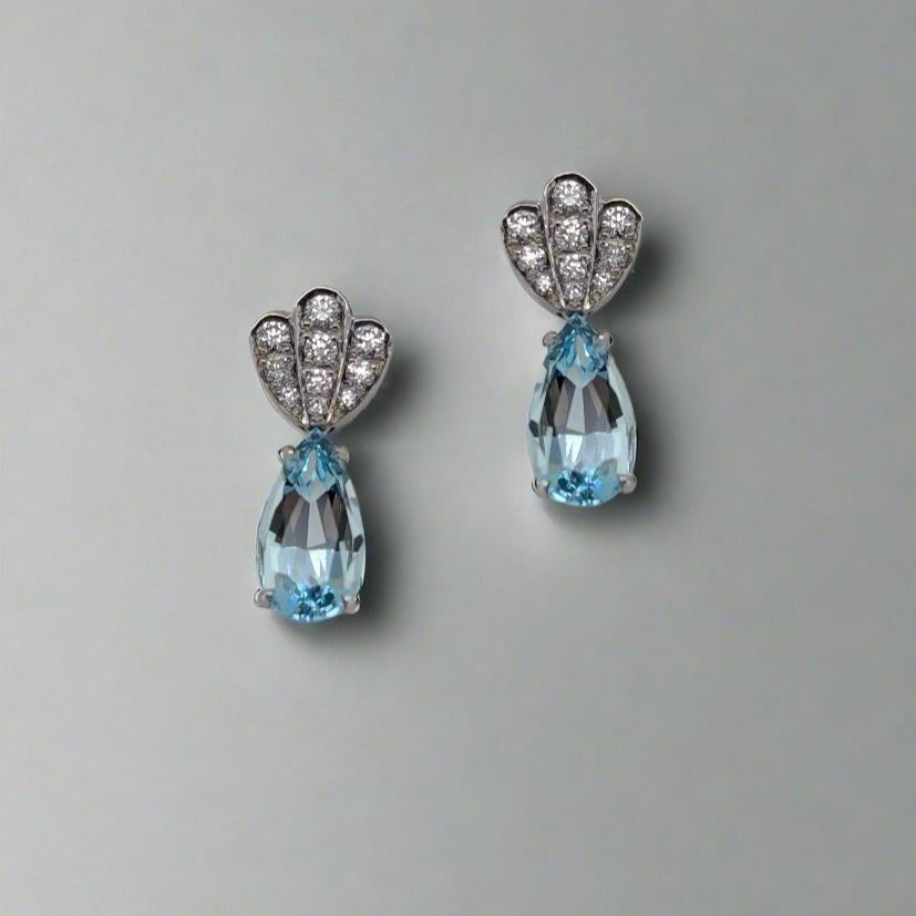 Pear shape earrings with aquamarine and diamond