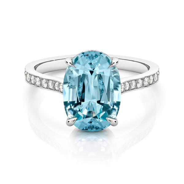 Oval Aquamarine Ring