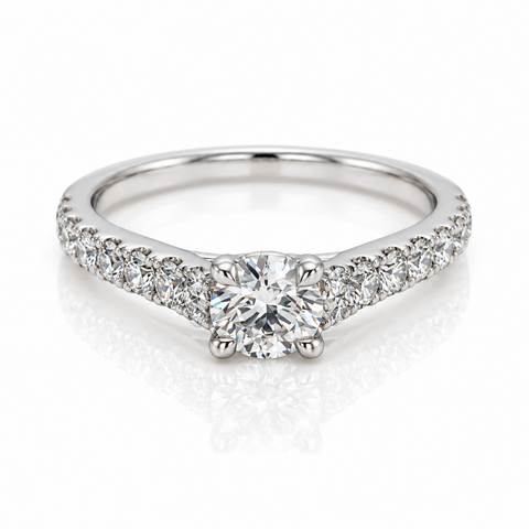 Platinum engagement ring Round diamond